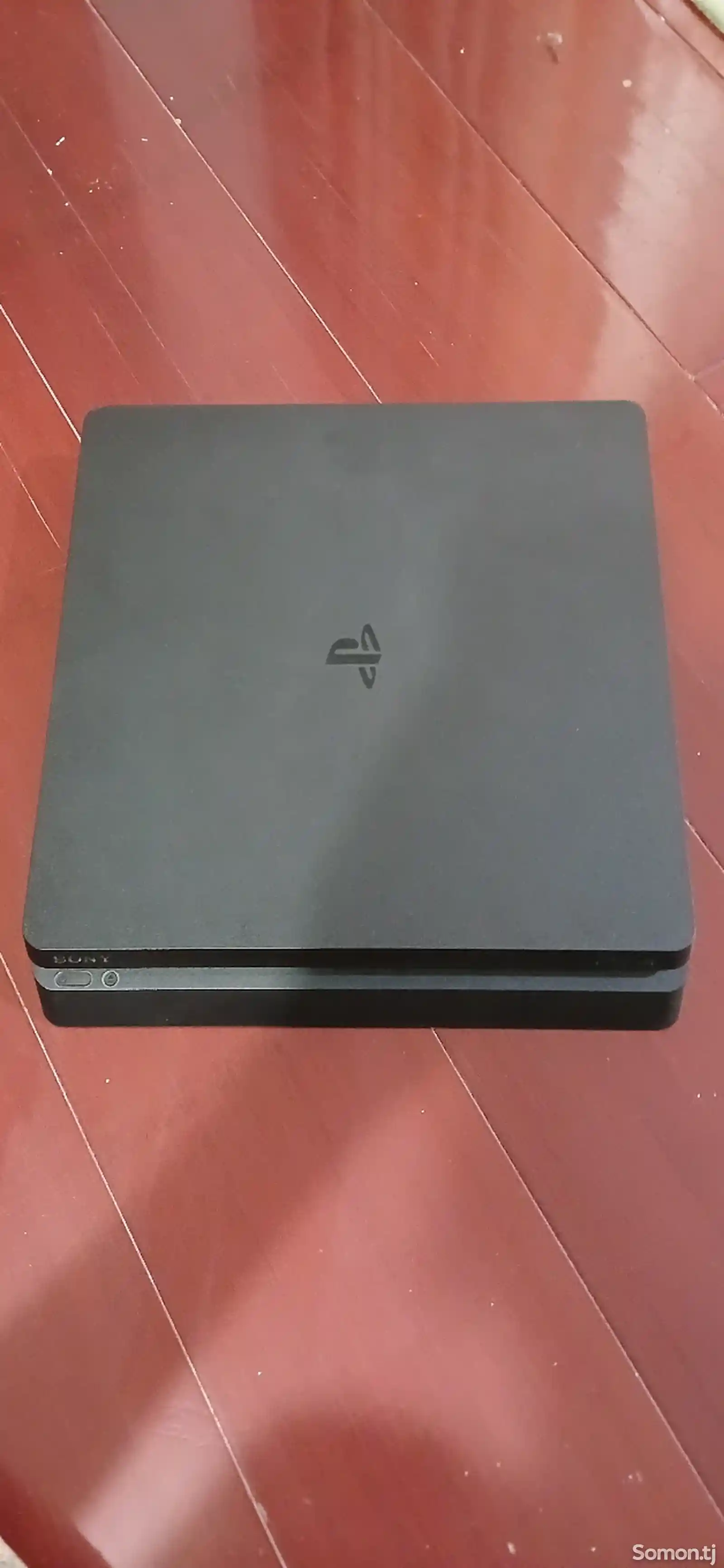 Игровая приставка Sony PlayStation 4 Slim-1