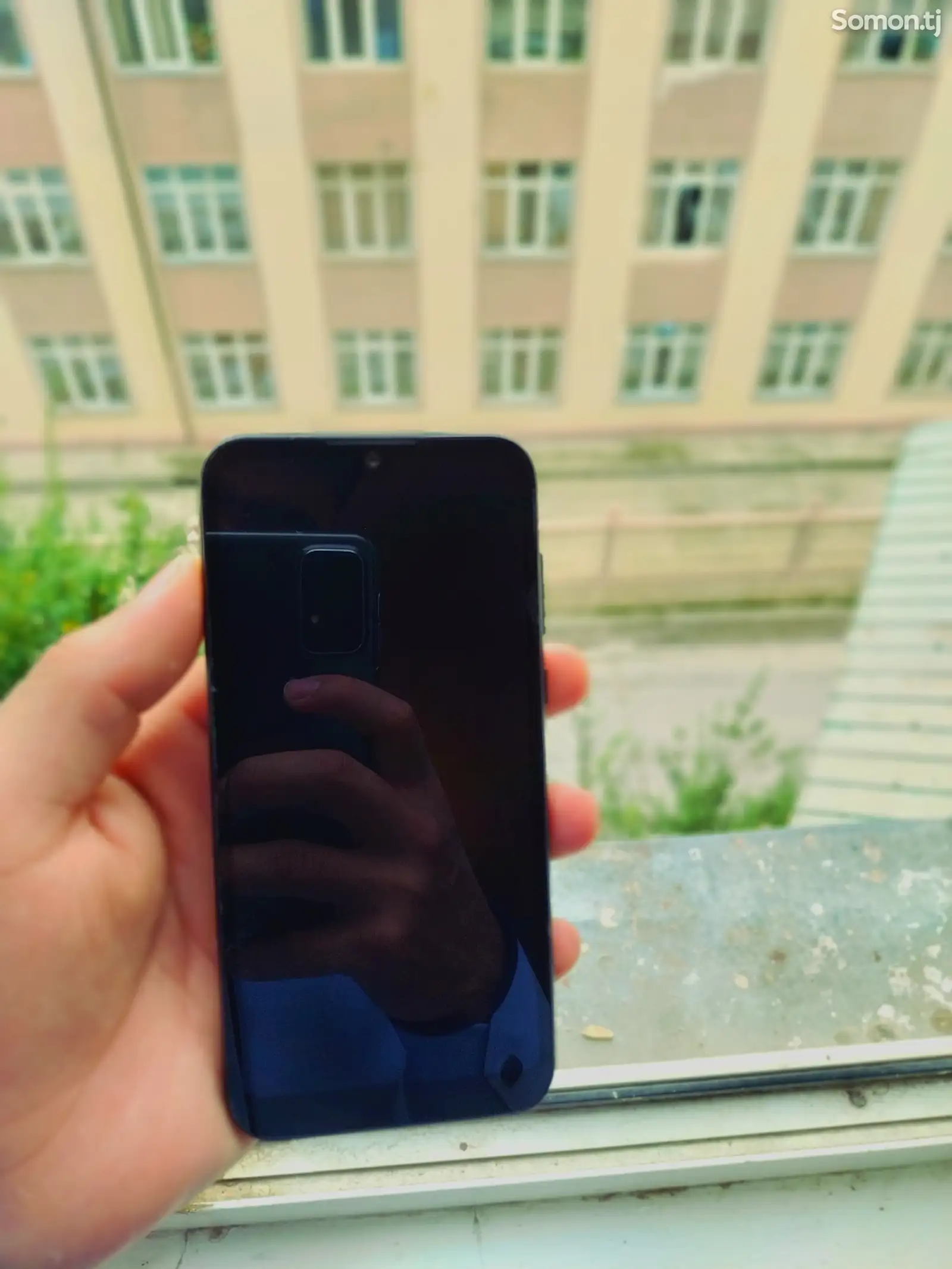 Телефон Honor-1