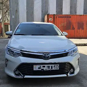 Toyota Camry, 2016