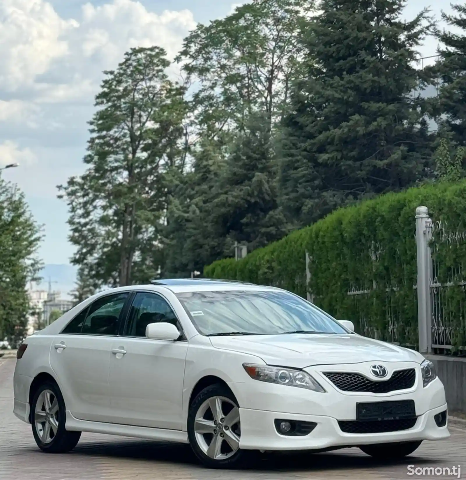 Toyota Camry, 2010-1