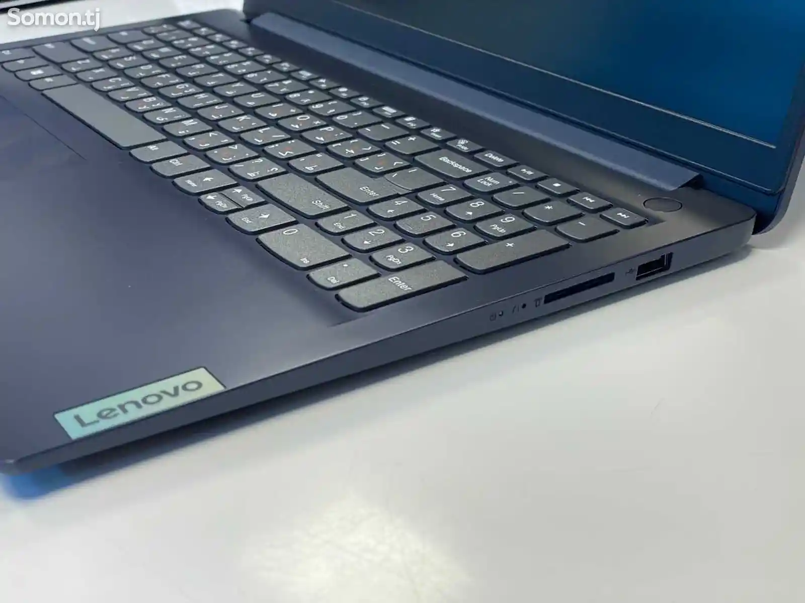 Ноутбук Lenovo Celeron 8/SSD256GB-4