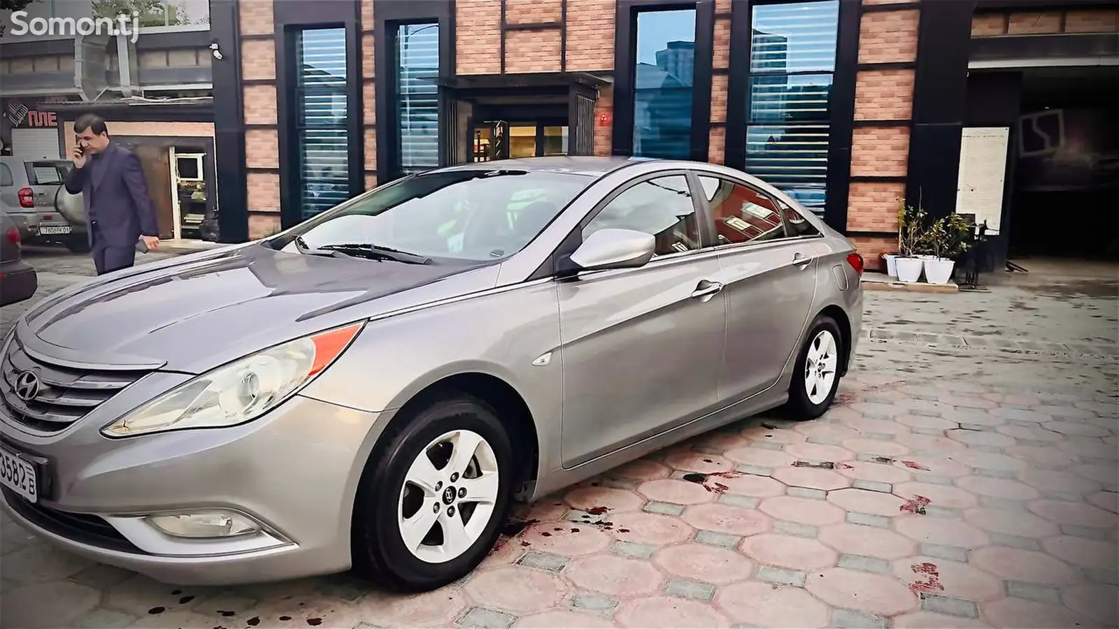 Hyundai Sonata, 2011