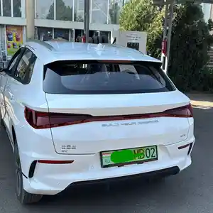 BYD E2, 2024