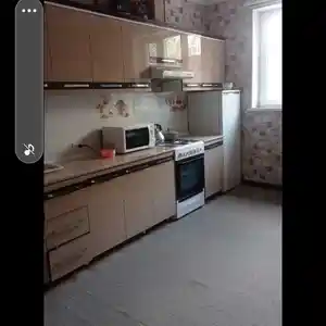 1-комн. квартира, 1 этаж, 60 м², 19 мкр