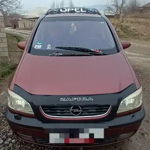 Opel Zafira, 2001