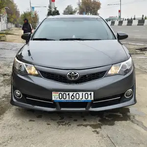 Toyota Camry, 2012