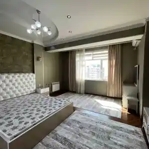 2-комн. квартира, 4 этаж, 60м², 84мкр