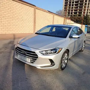 Hyundai Elantra, 2017