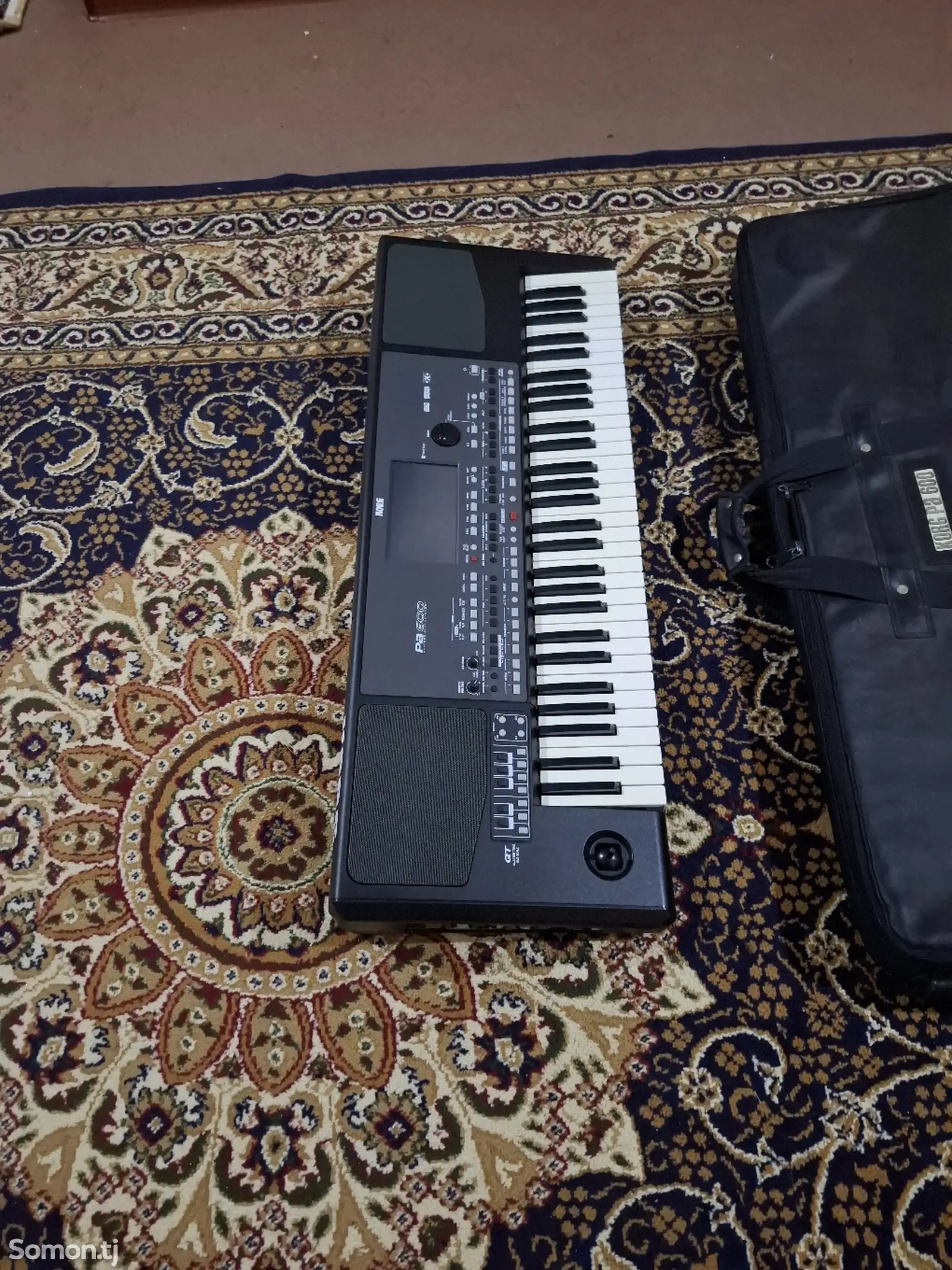 Синтезатор Korg Pa 600-1