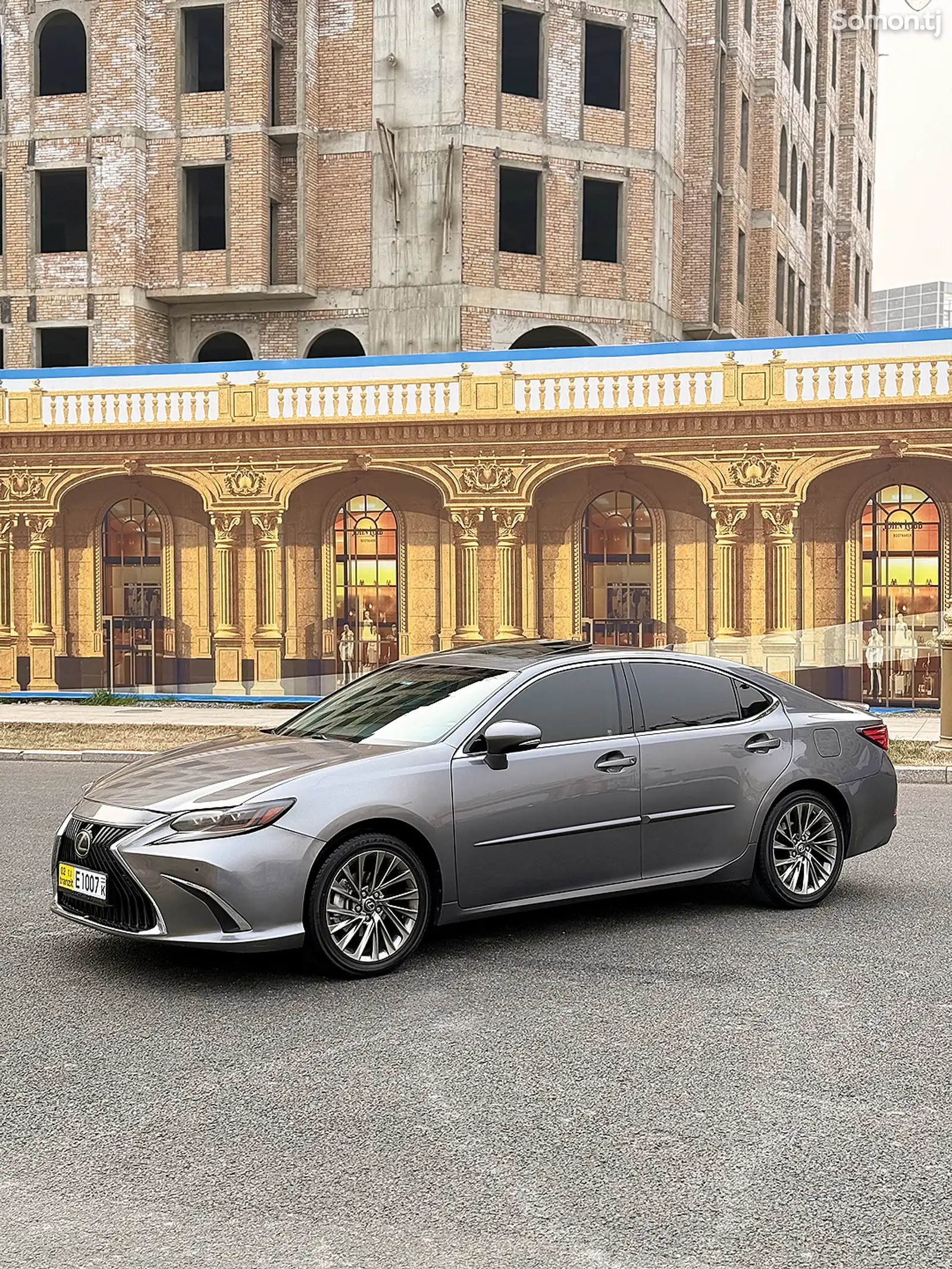 Lexus ES series, 2013-1