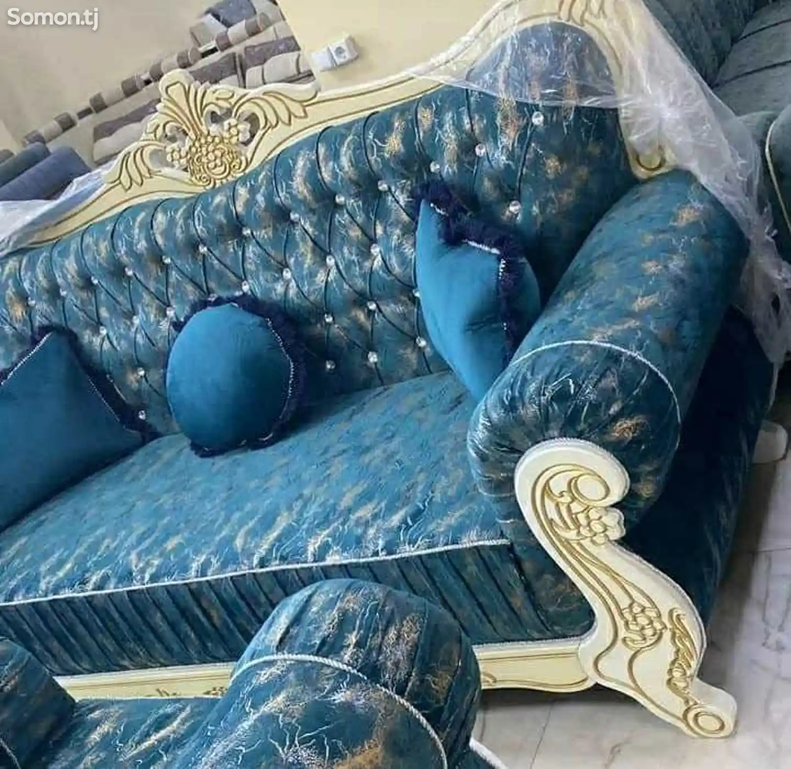 Королевская тройка диван