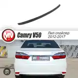 Спойлер на багаж на Toyota Camry 2012-2017-2