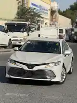 Toyota Camry, 2018-6