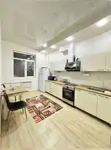 2-комн. квартира, 14 этаж, 56м², Дом Печати-7