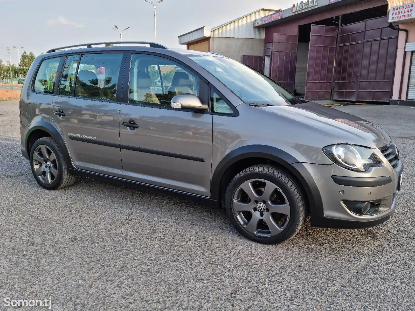 Volkswagen Touran, 2008-12