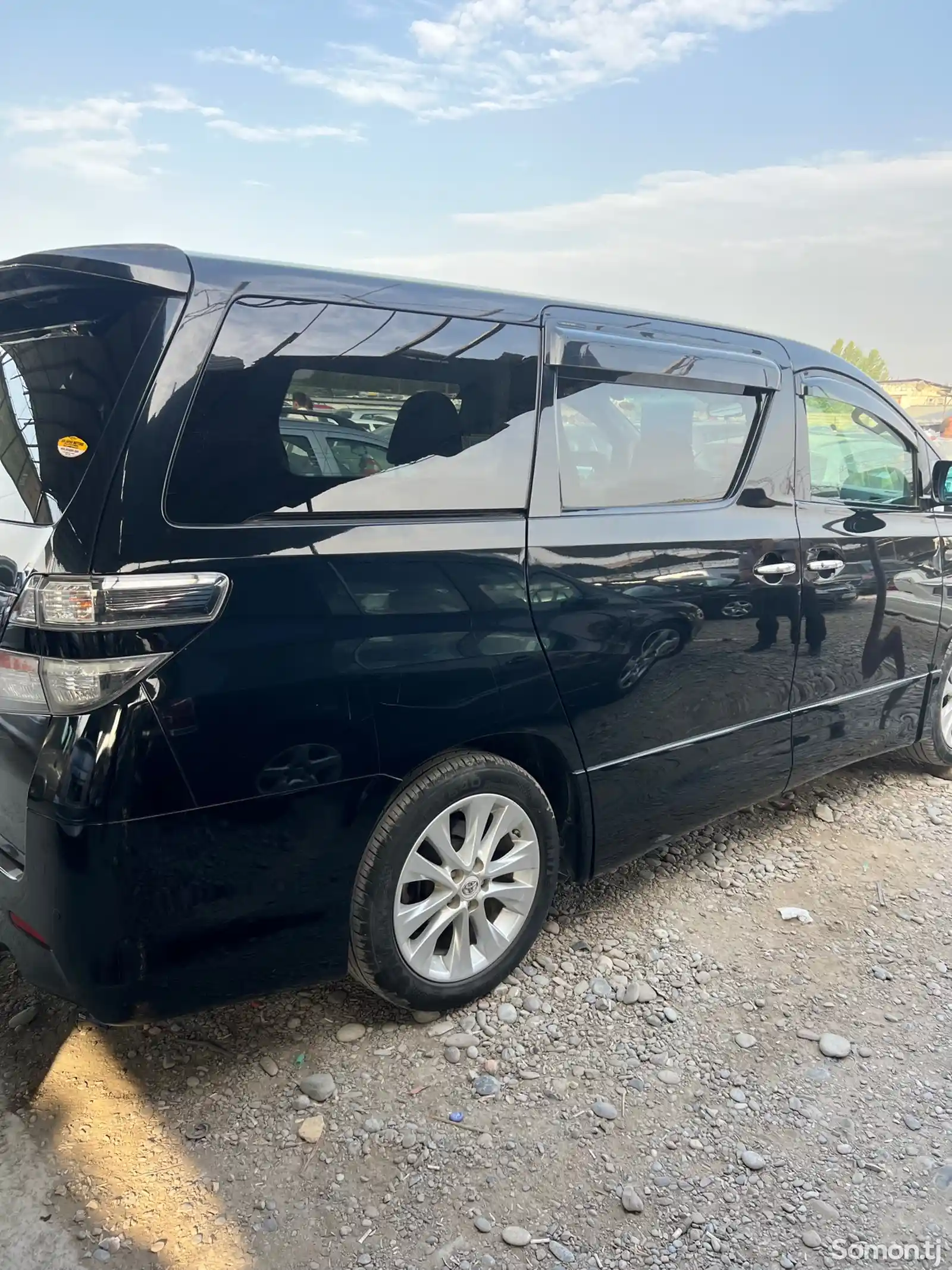 Toyota Vellfire, 2014-3