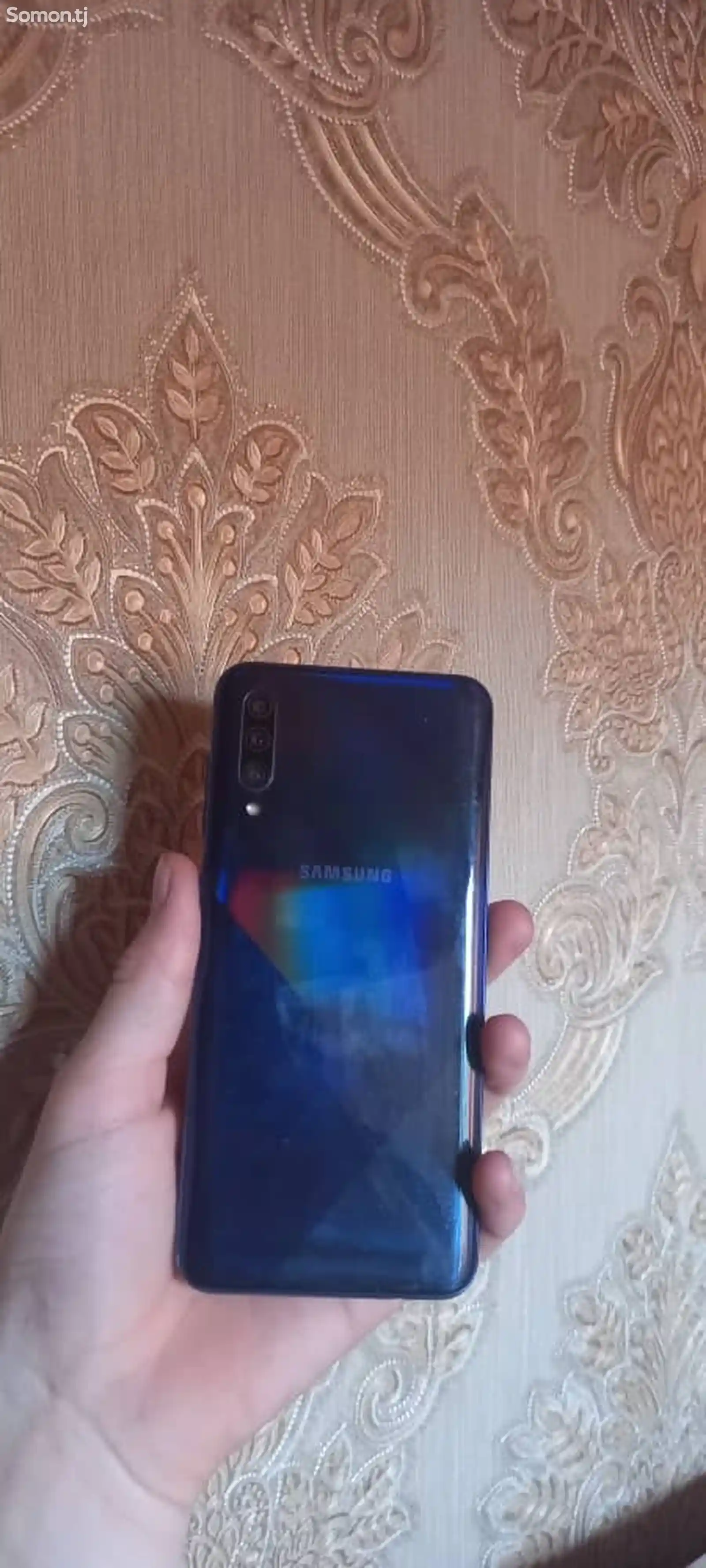 Samsung Galaxy A30s-3