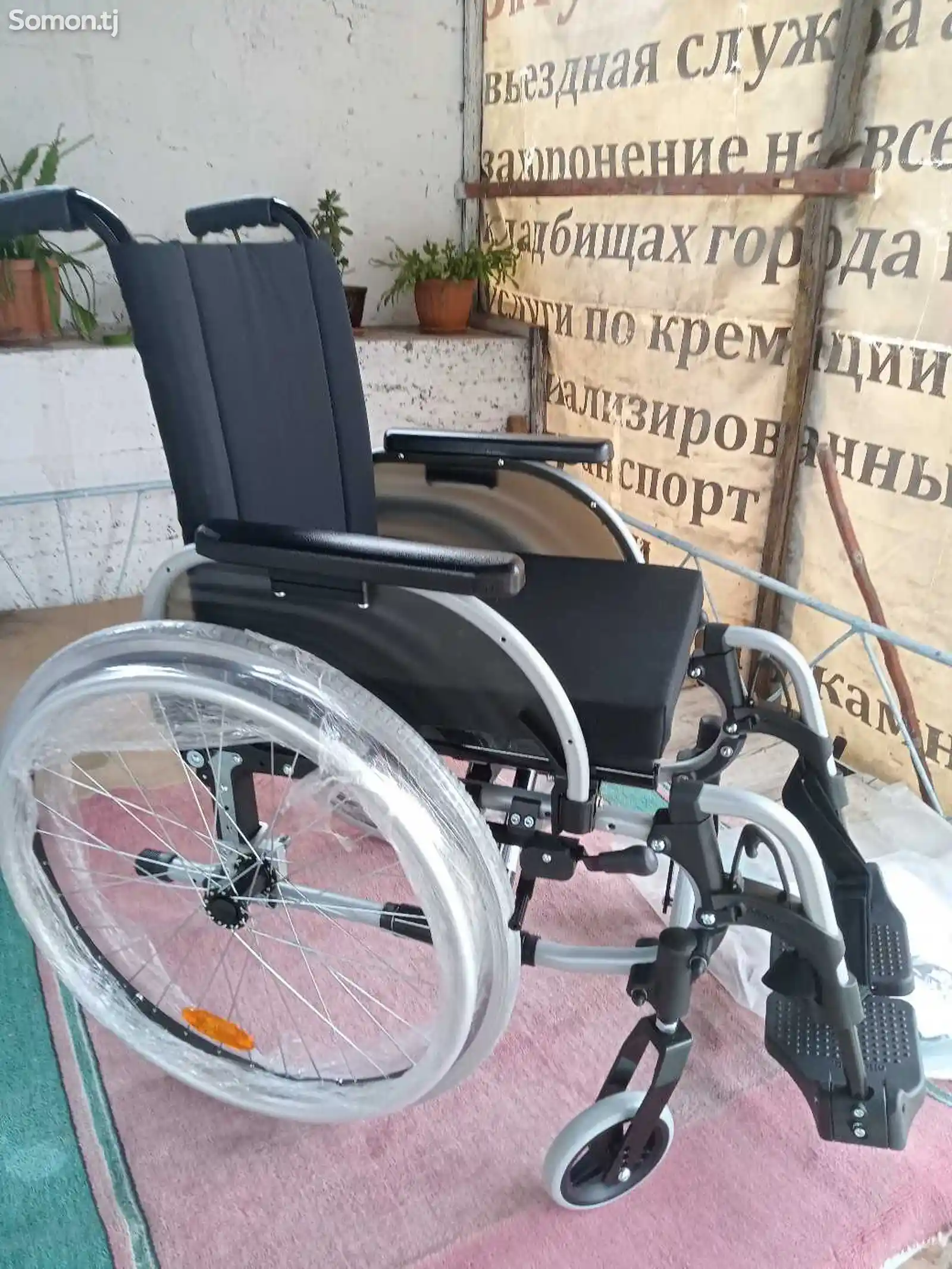 Детская инвалидная коляска-1