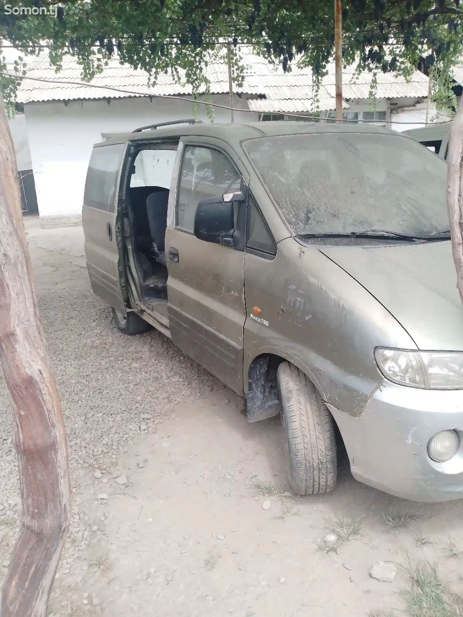 Микроавтобус Hyundai Starex, 2000-3