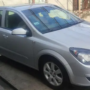 Opel Astra H, 2004