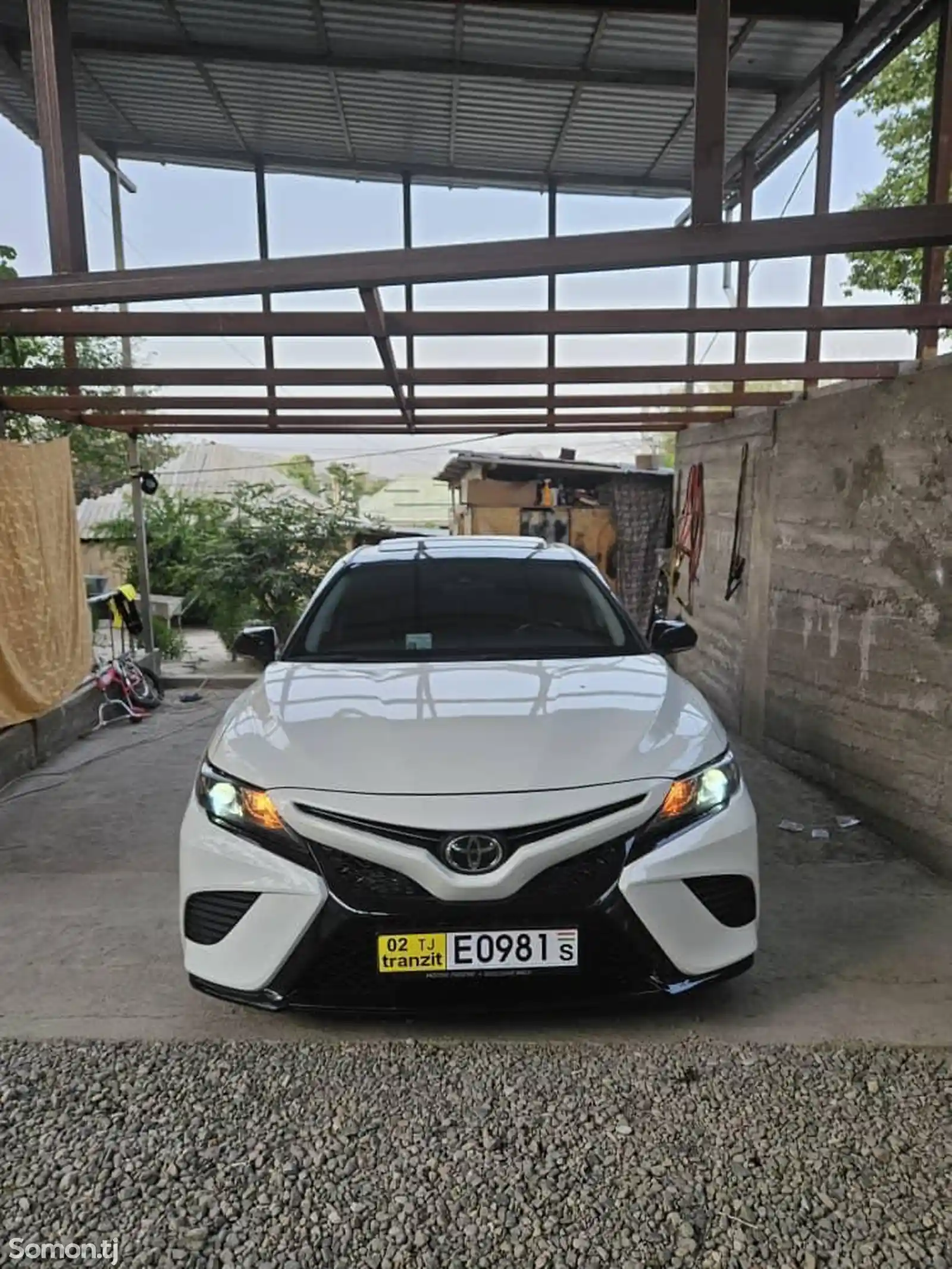 Toyota Camry, 2019-13