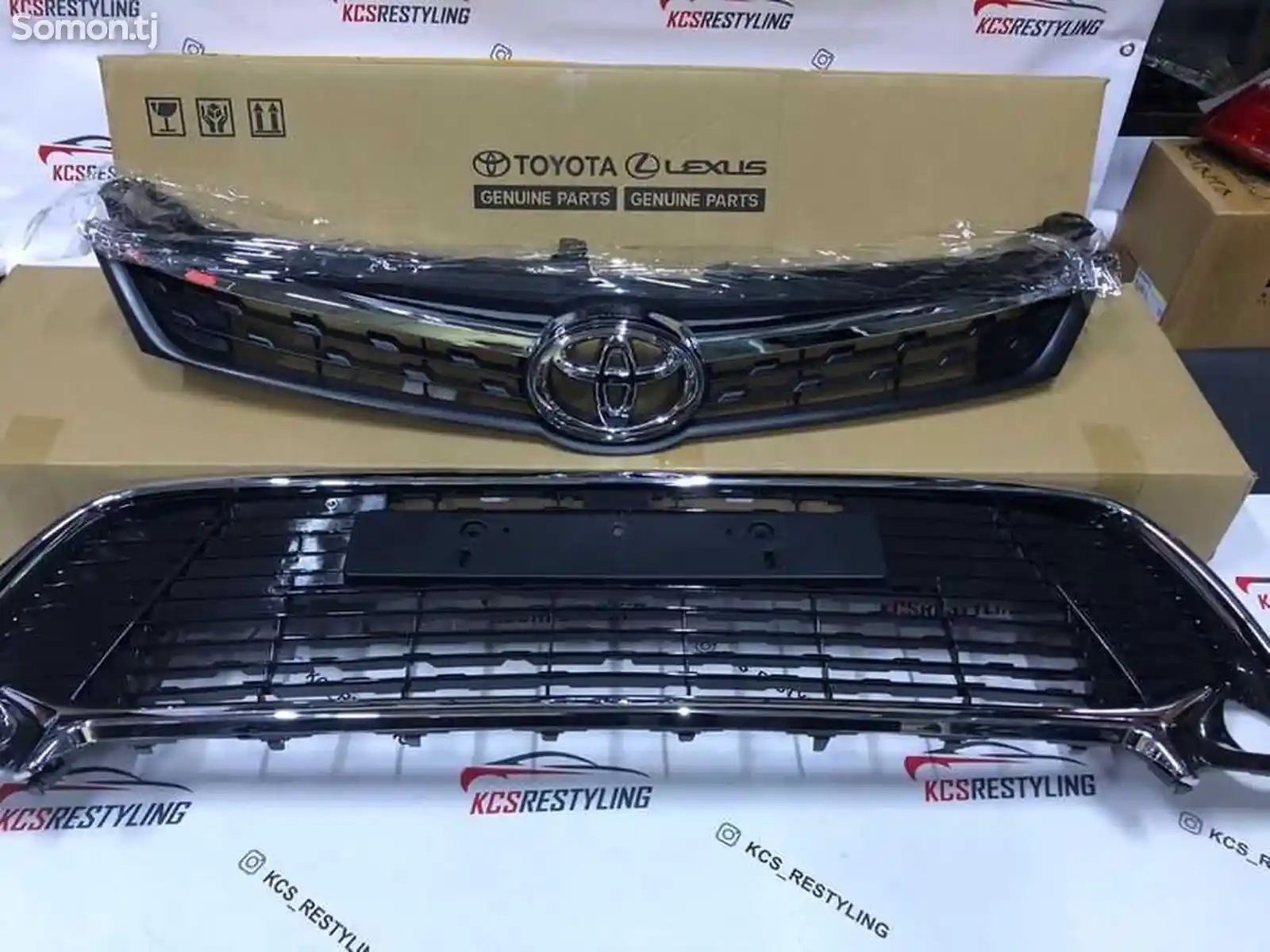Решётка и облицовка Exclusive Toyota Camry 5 2015-2017-1