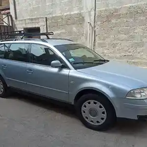 Volkswagen Passat, 2003