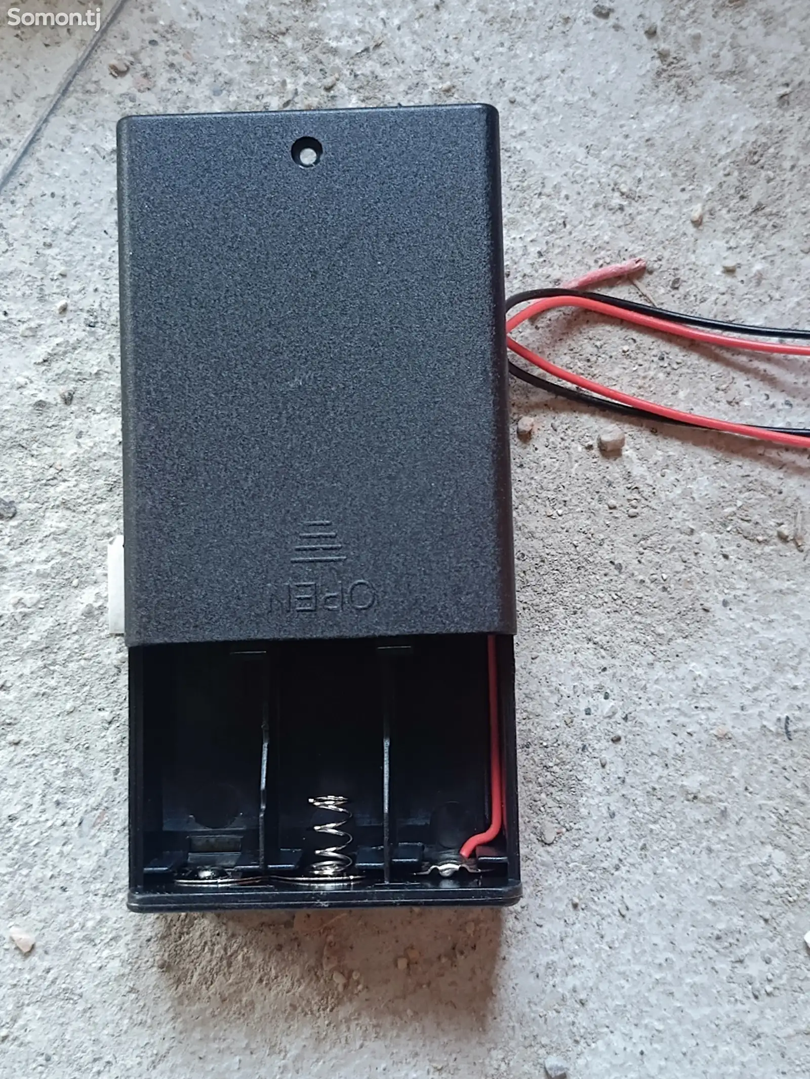 Устройство для батареек типа АА 1.5v-1