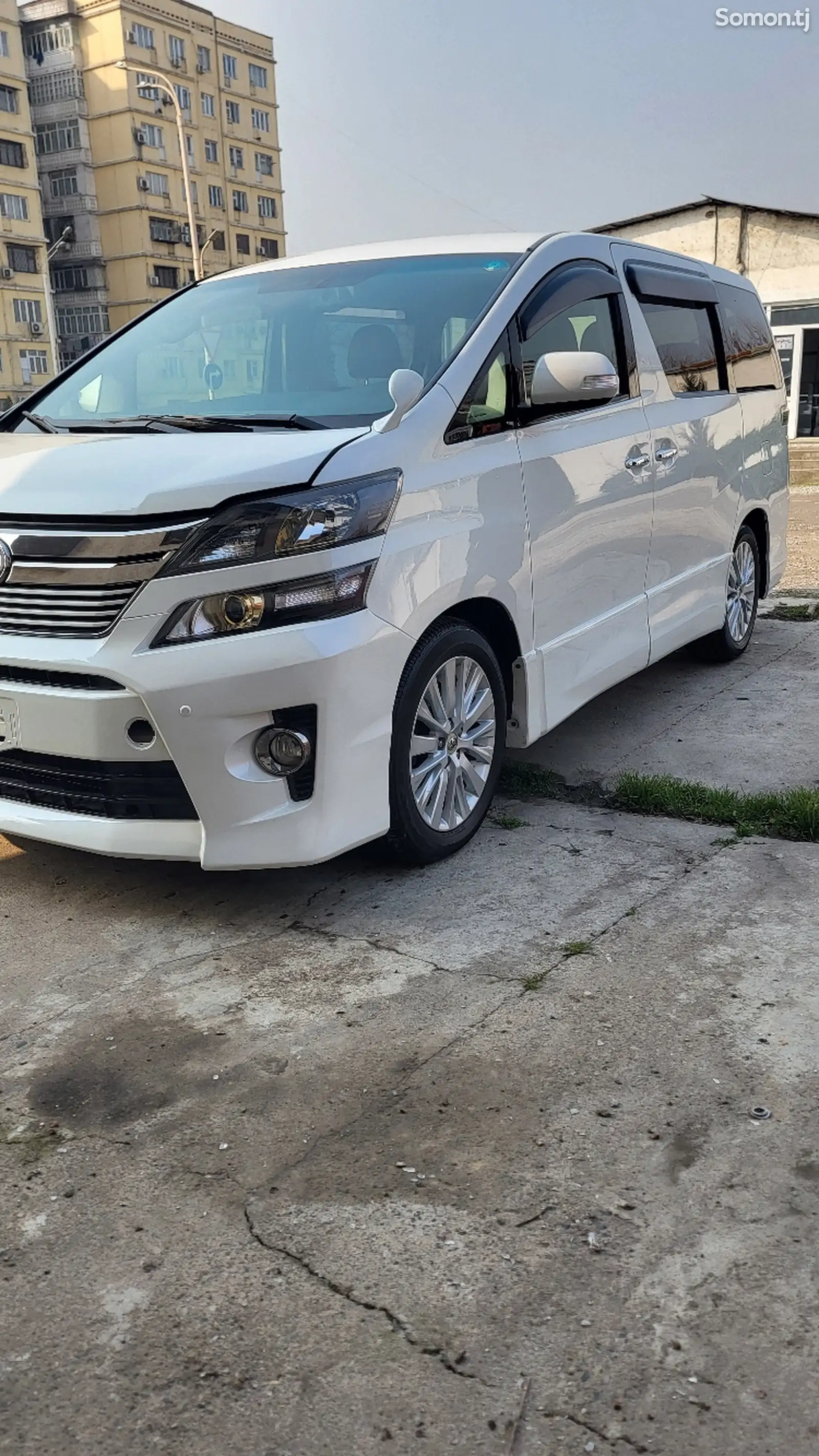 Toyota Vellfire, 2014-1