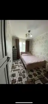 3-комн. квартира, 2 этаж, 75м², 65мкр-5