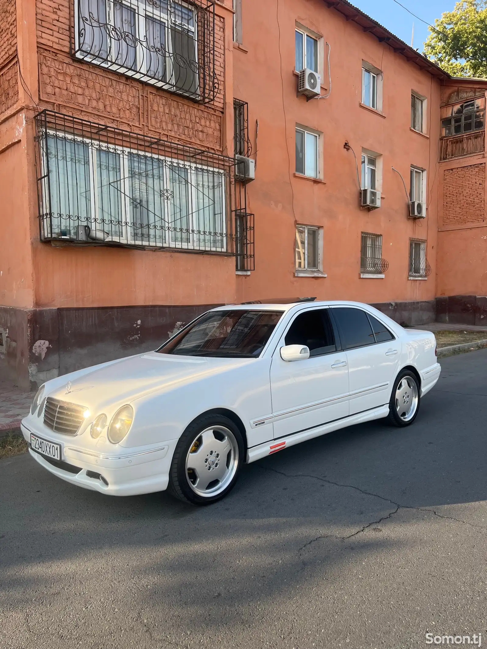 Mercedes-Benz E class, 2001-5