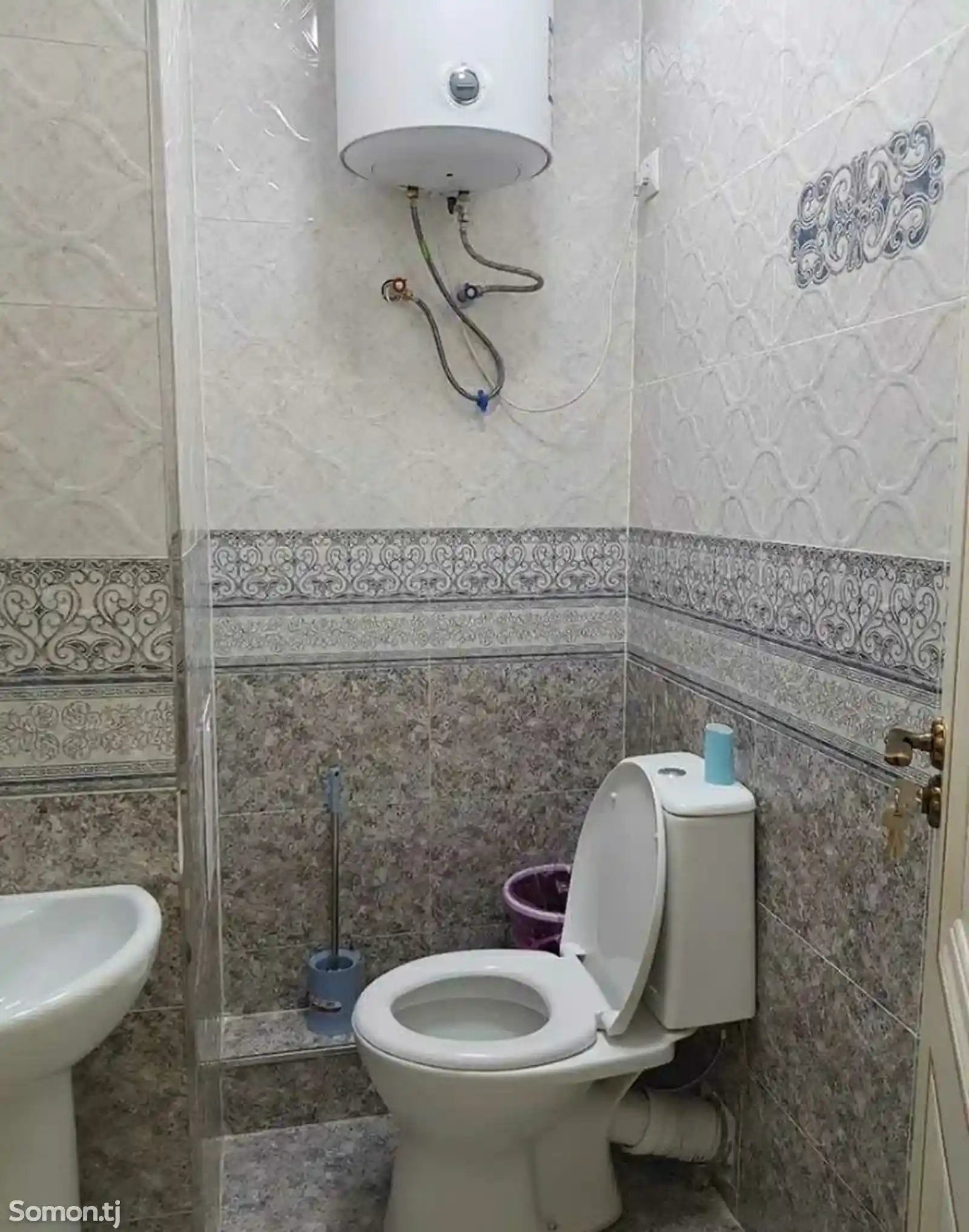 2-комн. квартира, 4 этаж, 90м², Голубой экран-2