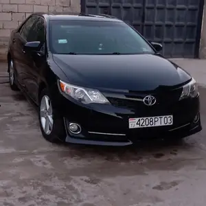 Toyota Camry, 2012