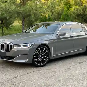 BMW 7 series, 2020