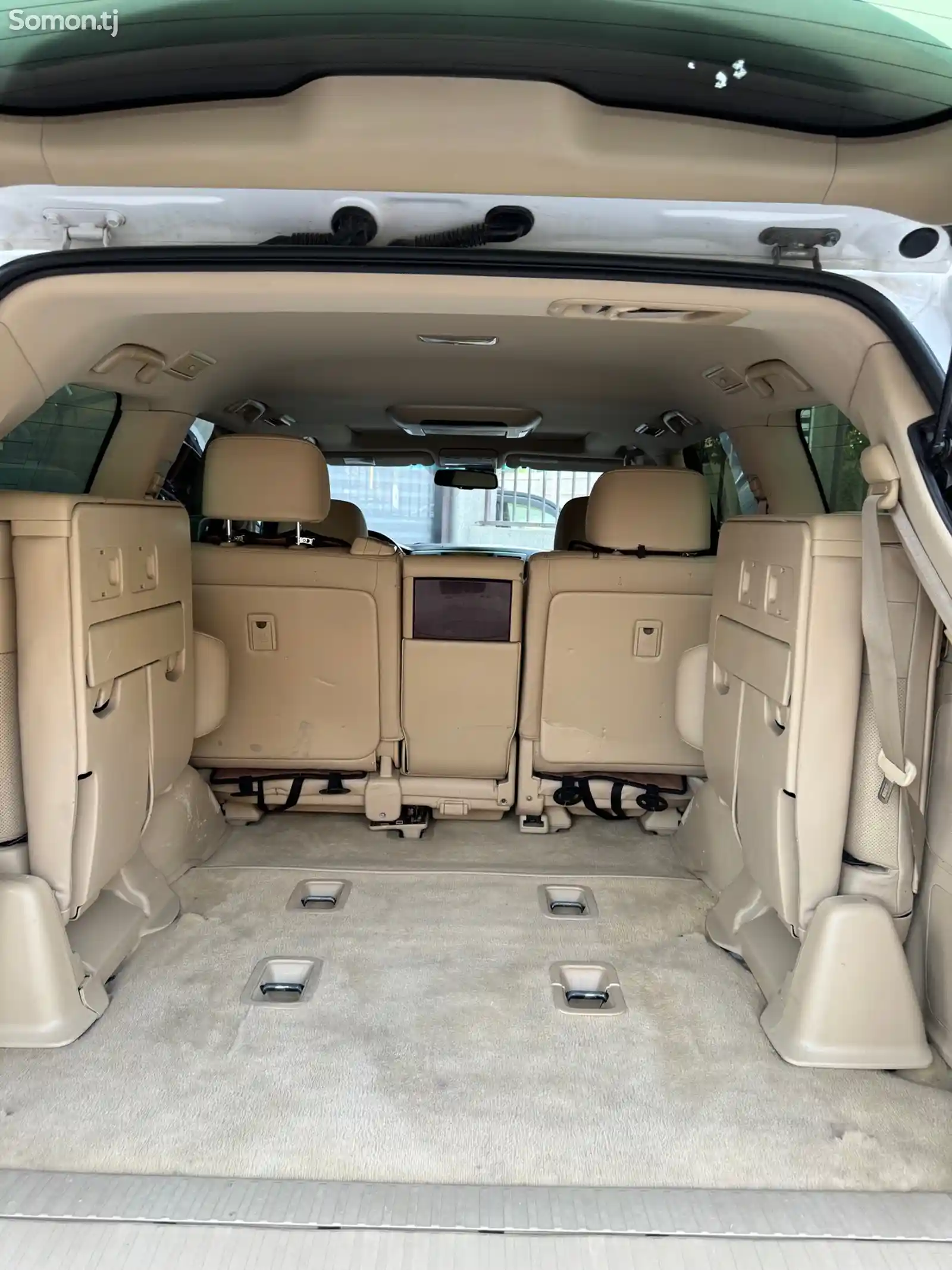 Lexus LX series, 2011-11