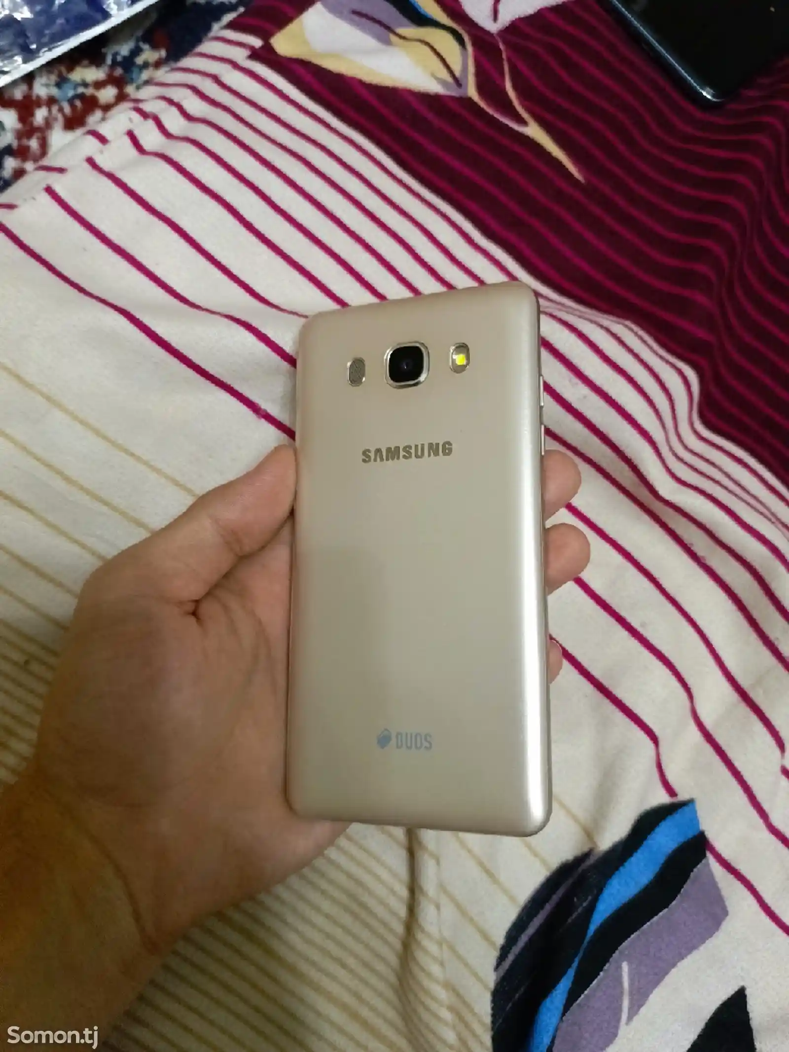 Samsung Galaxy J5-4