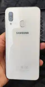 Samsung galaxy A40-2