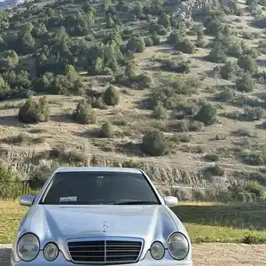 Mercedes-Benz E class, 2000