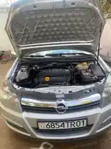 Opel Astra H, 2004-5