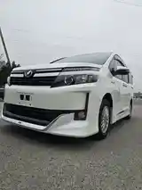 Toyota Voxy, 2014-12