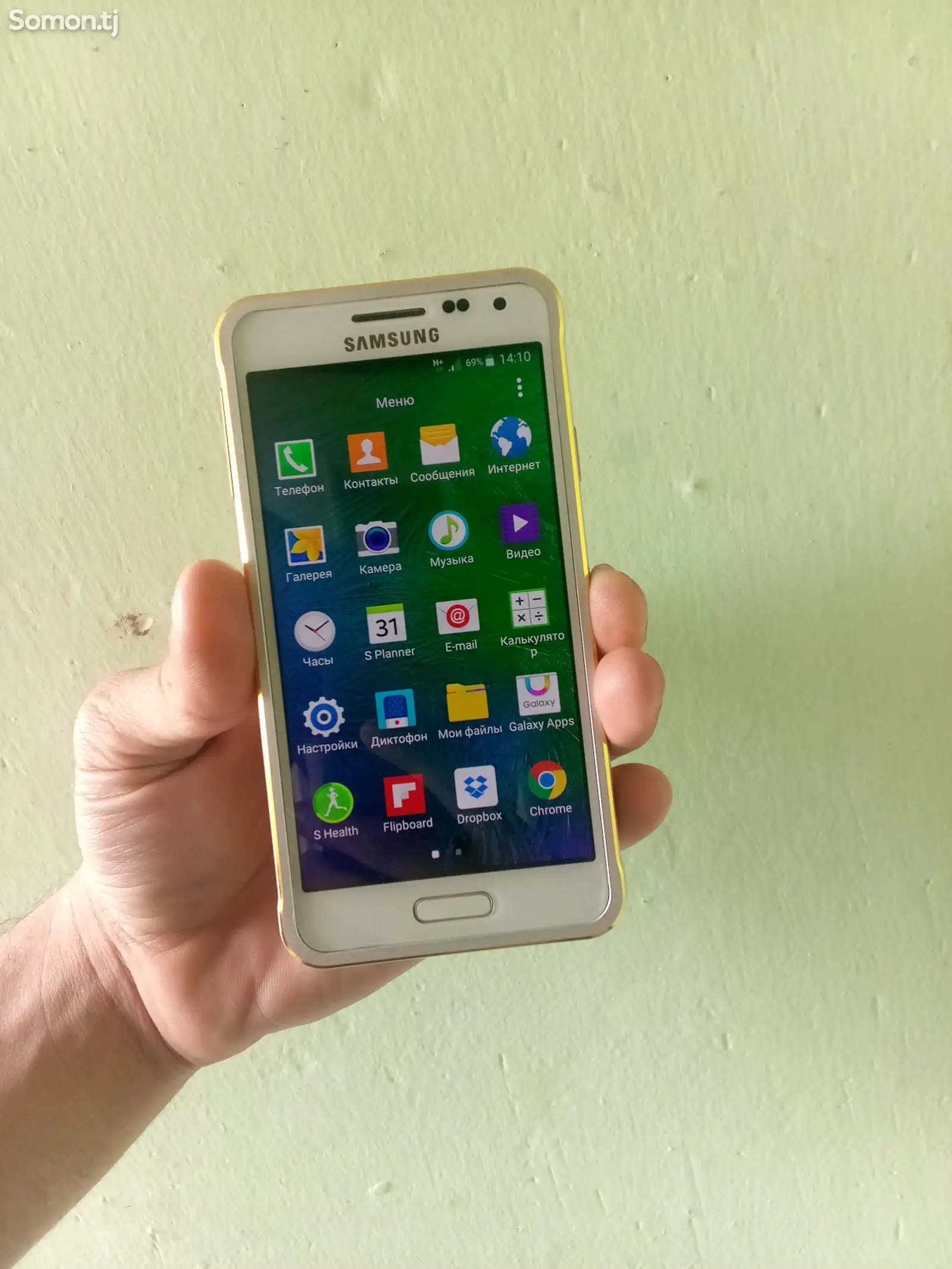 Samsung Galaxy Alpha kun-1