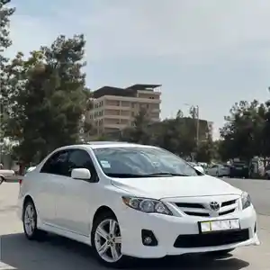 Toyota Corolla, 2013