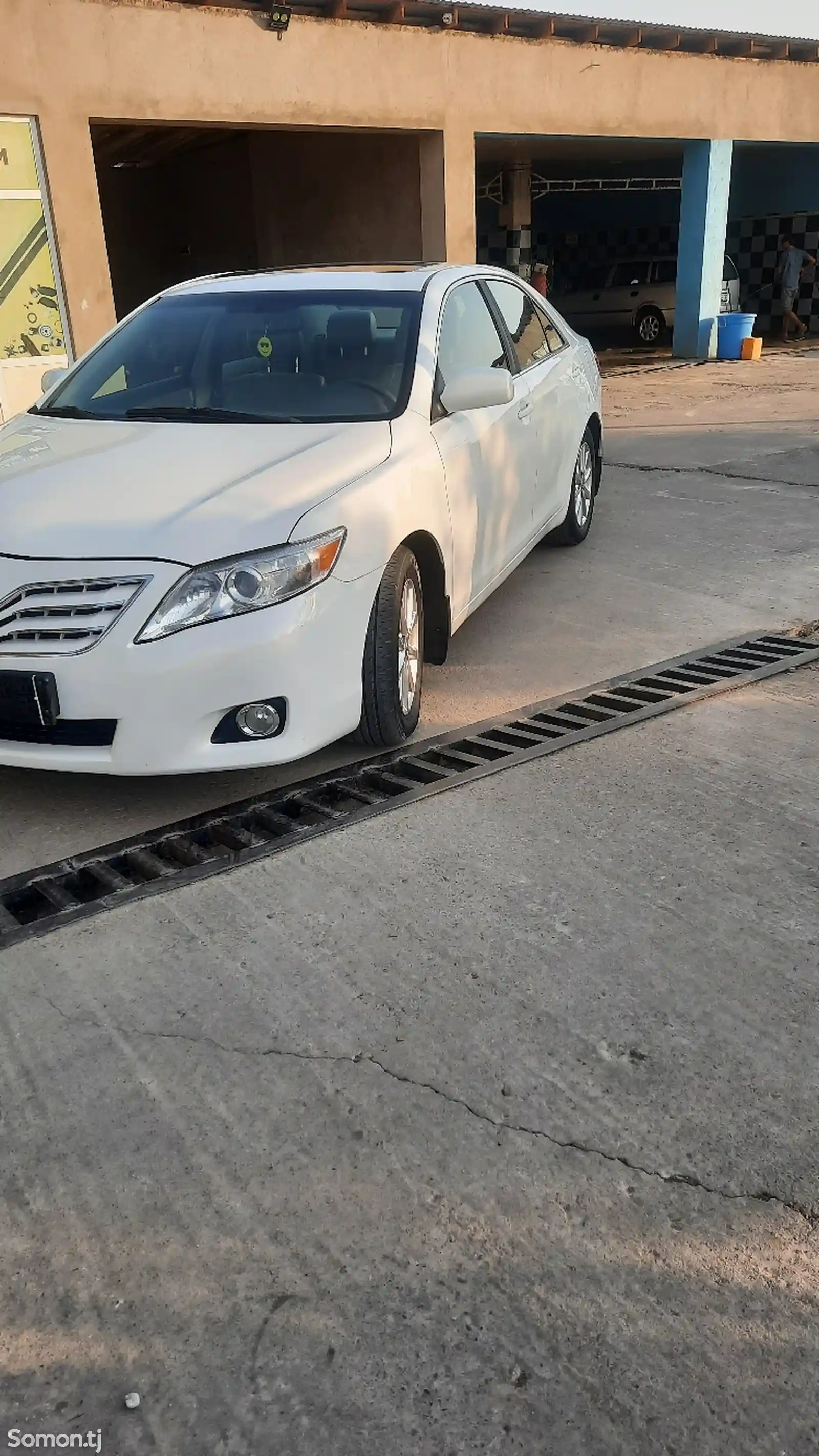 Toyota Camry, 2010-8