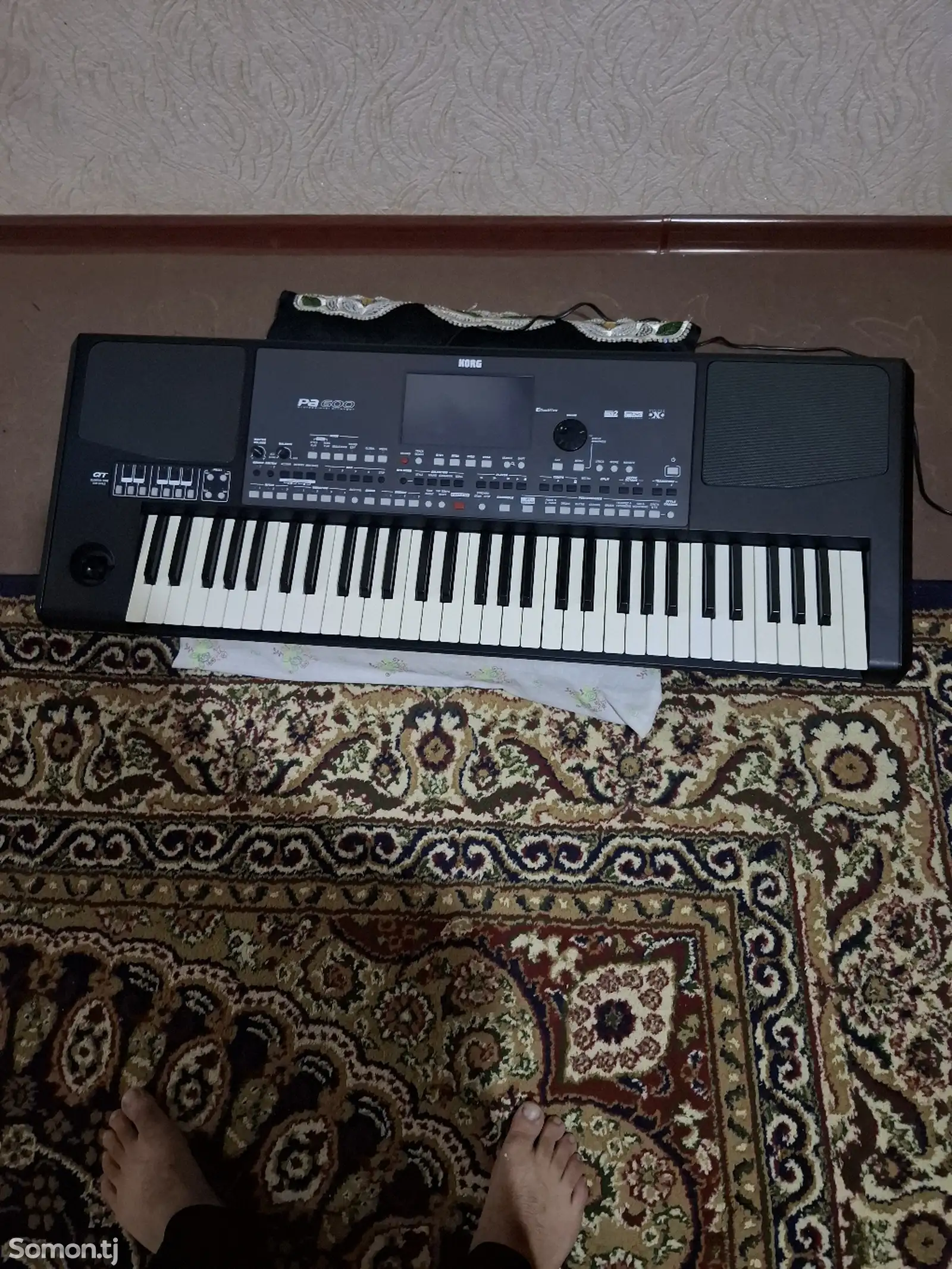 Синтезатор Korg pa 600-2