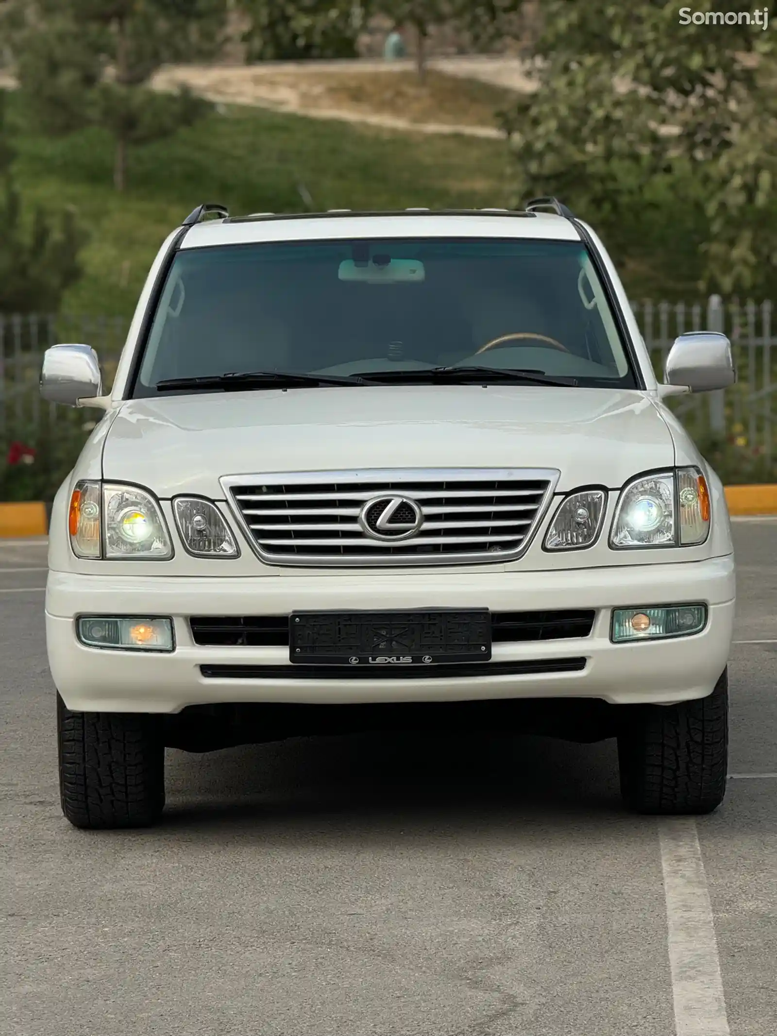 Lexus LX series, 2006-2