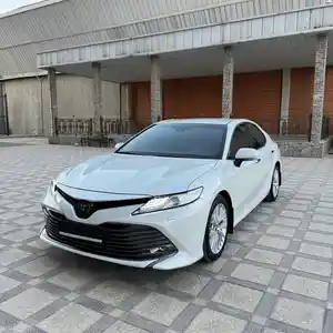 Toyota Camry, 2019