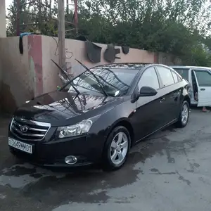 Chevrolet Cruze, 2010