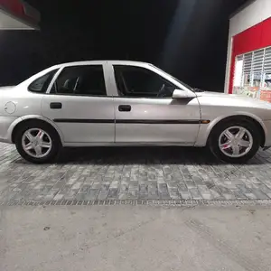 Opel Vectra B, 1998