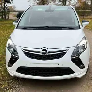 Opel Zafira, 2016