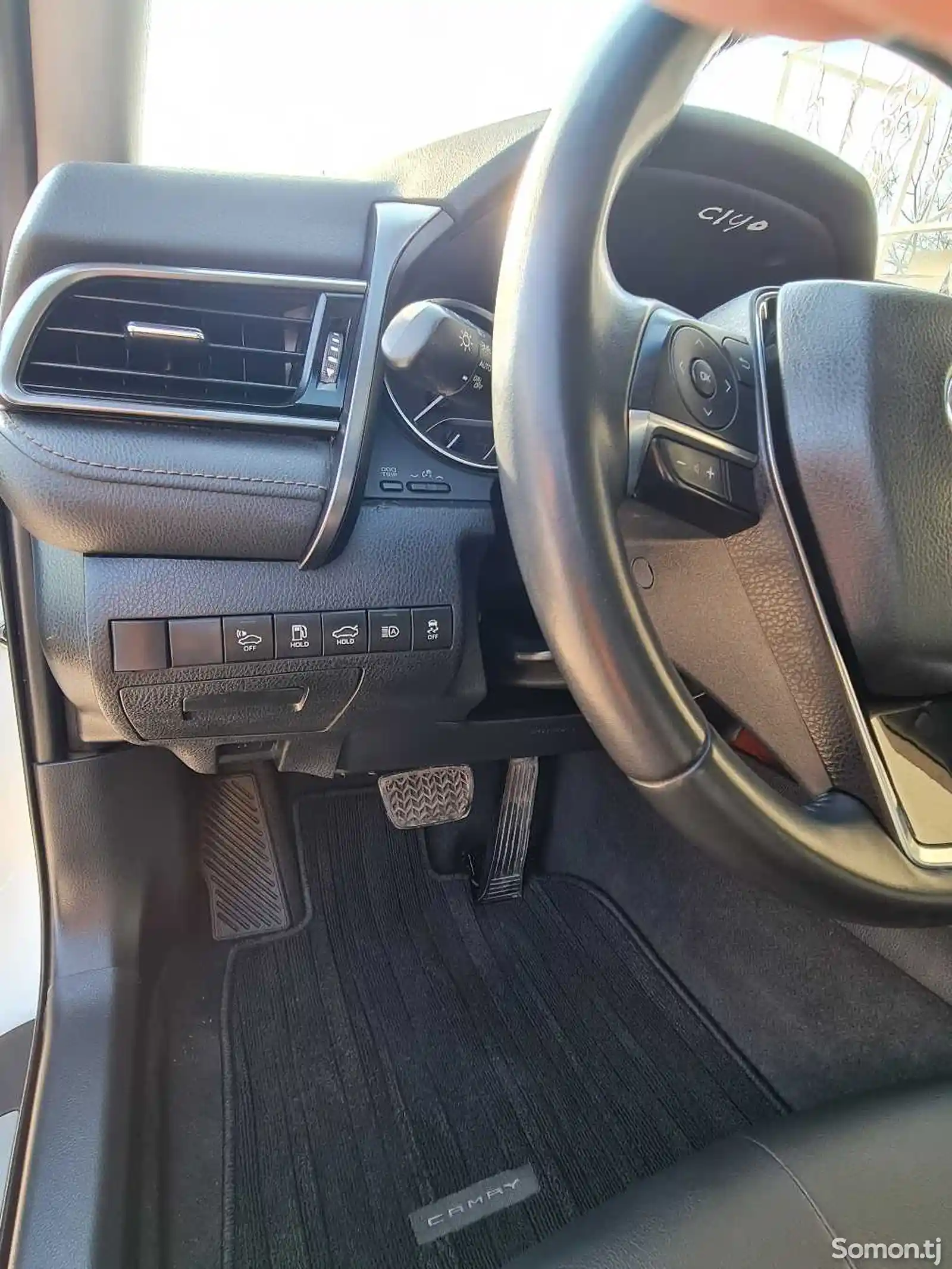 Toyota Camry, 2018-16